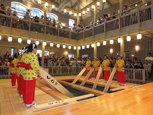 【帶你走入清酒文化】 日本清酒「藏人體驗」、小緒葡萄酒園、懷石料理、草津溫泉7天深度遊